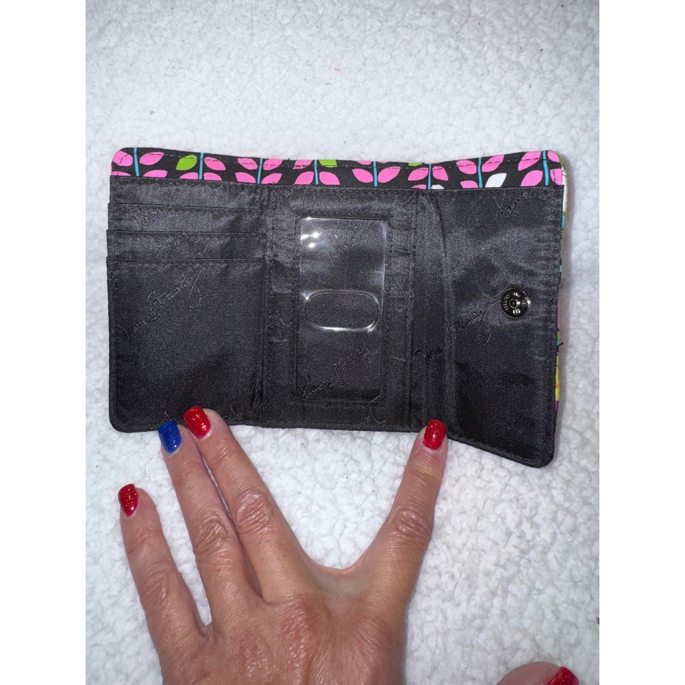 Vera Bradley Sun Valley Quilted Cotton Kisslock Tri-Fold Wallet Floral NWOT - Picture 8 of 9